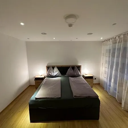 Baicu Zell Am شقة زيل أم سي